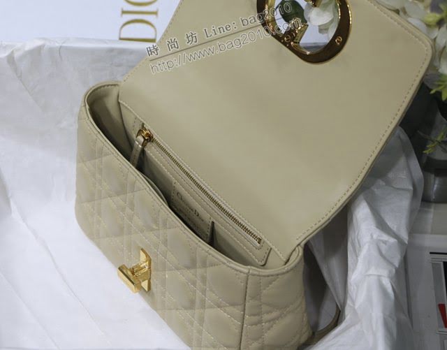 Dior女包 迪奧Caro菱格紋小號杏色鏈條包 Dior肩背斜挎包  dfk1759
